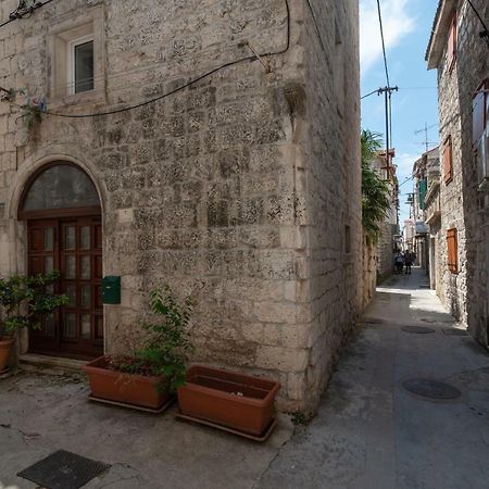 Apartman Škuribanda Trogir Bagian luar foto