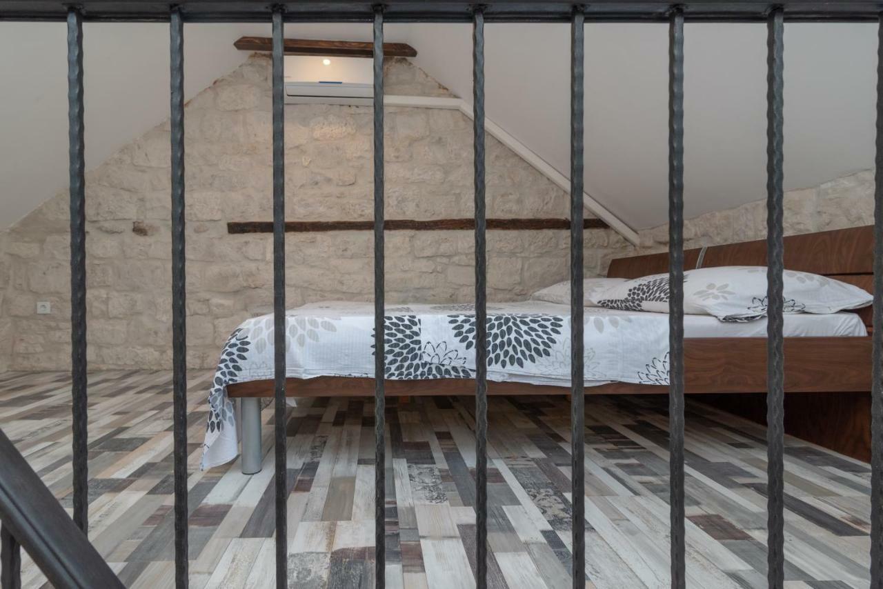 Apartman Škuribanda Trogir Bagian luar foto