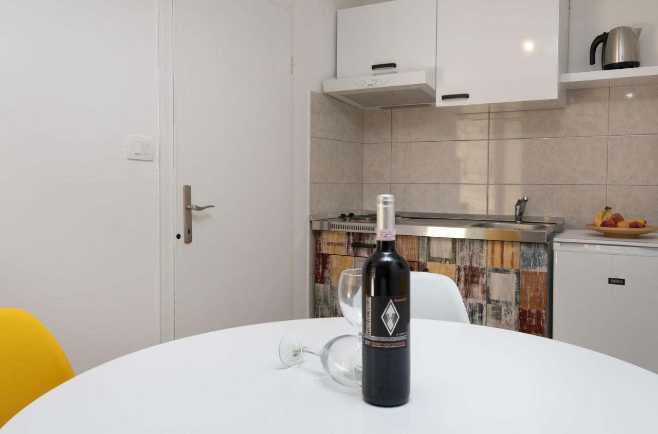 Apartman Škuribanda Trogir Bagian luar foto