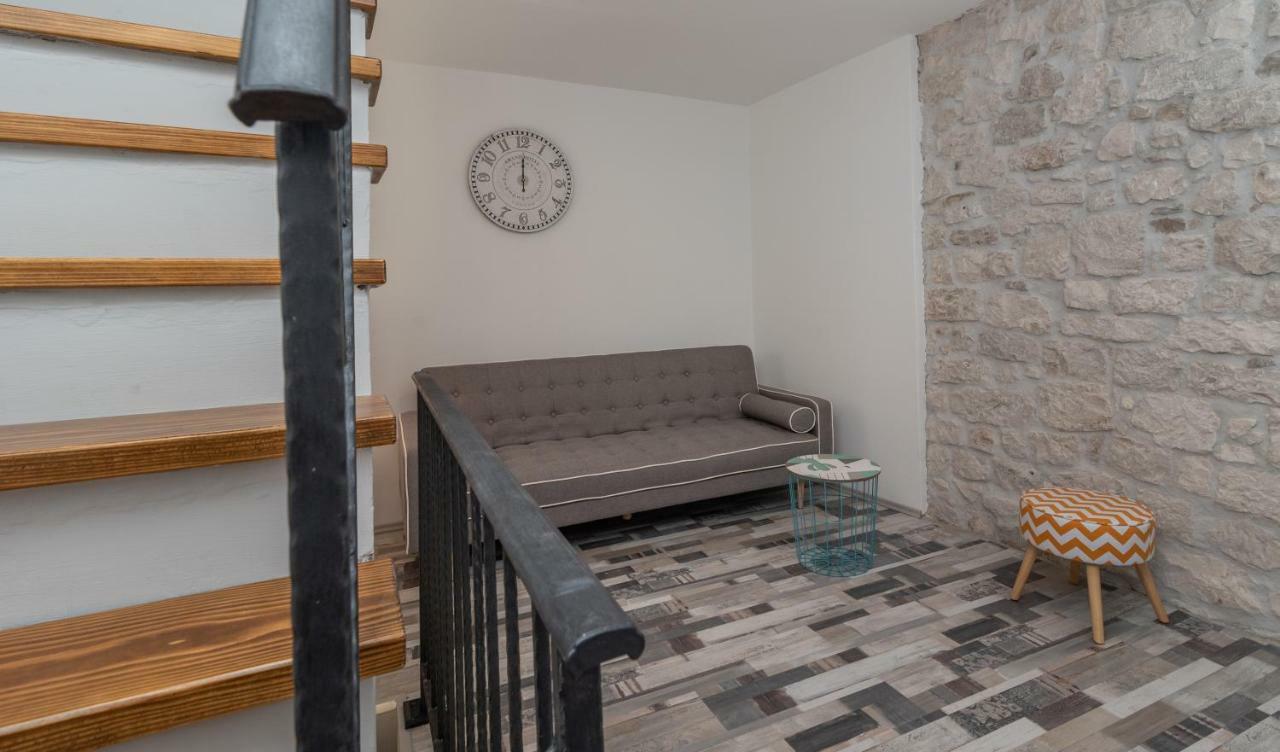 Apartman Škuribanda Apartment Trogir Bagian luar foto