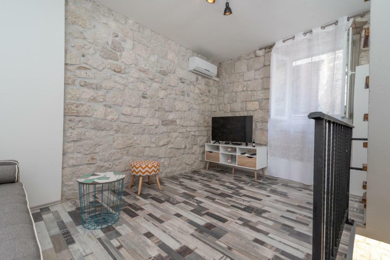 Apartman Škuribanda Apartment Trogir Bagian luar foto