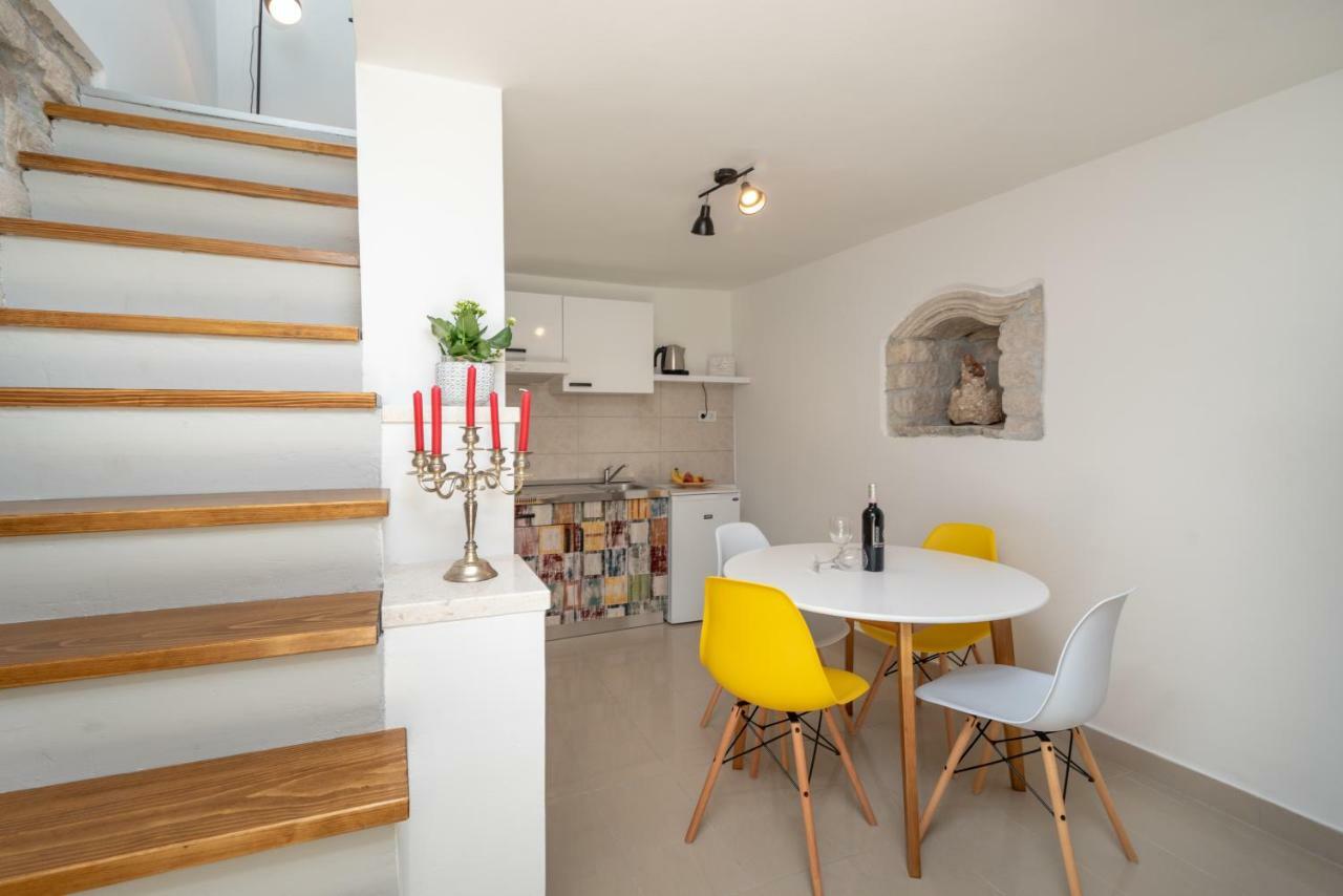 Apartman Škuribanda Trogir Bagian luar foto