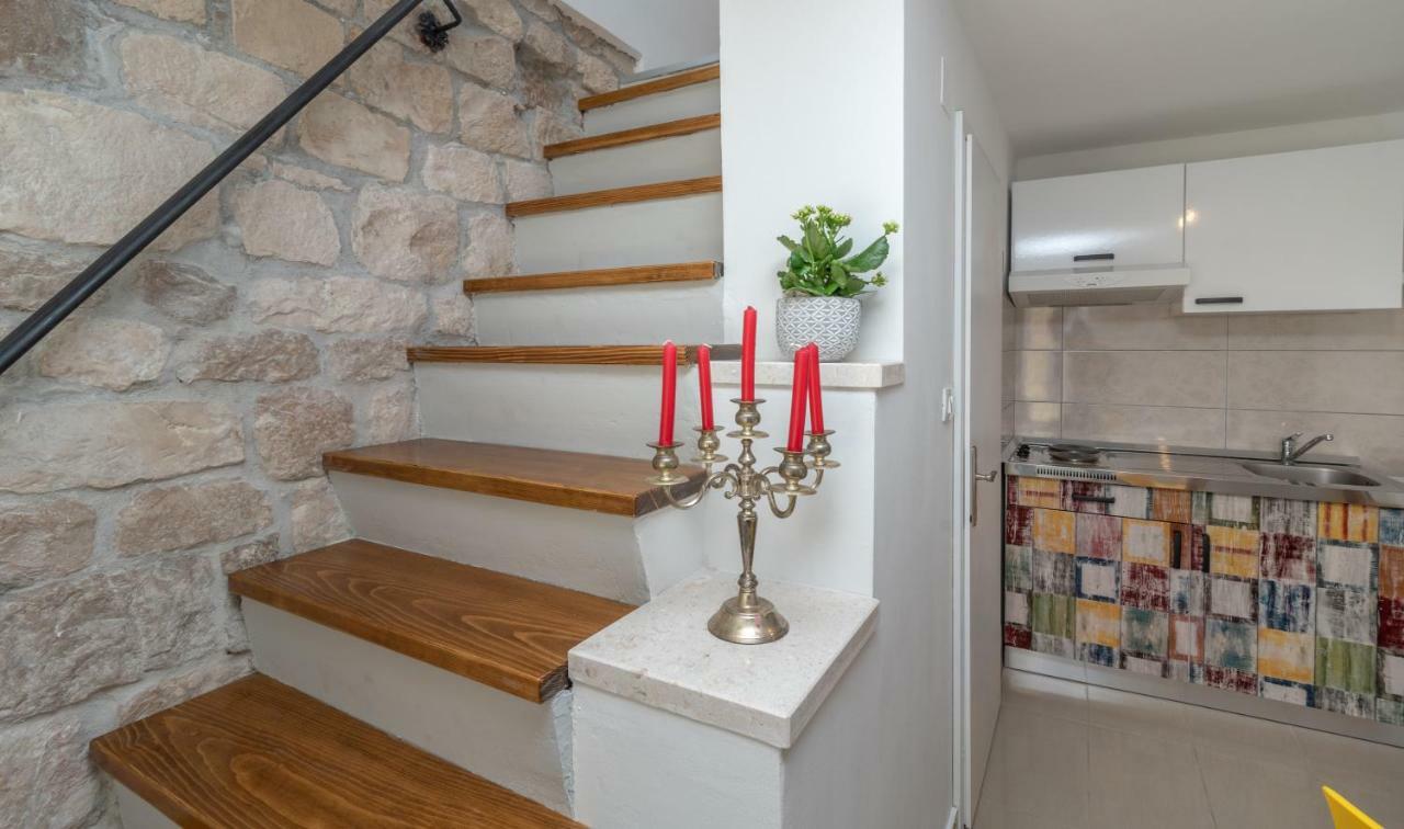 Apartman Škuribanda Trogir Bagian luar foto